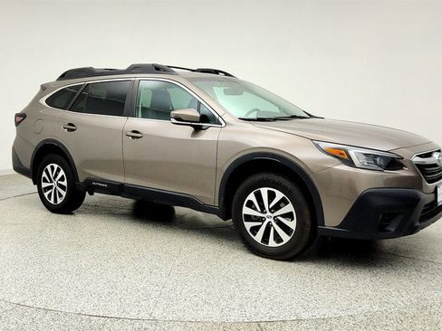 Used 2022 Subaru Outback Premium AWD/4WD image 3