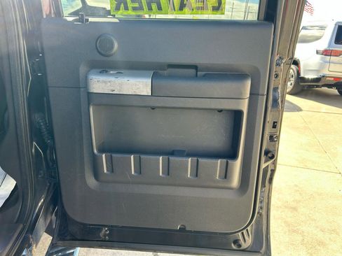 Used 2014 Ford F350 Lariat image 15