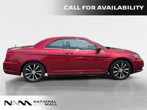 Used 2013 Chrysler 200 S FWD image 6