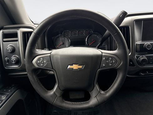 Used 2018 Chevrolet Silverado 1500 LTZ Z71 image 12