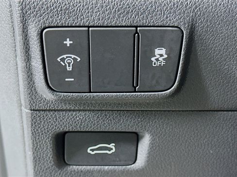 Used 2025 Kia K5 LXS image 17