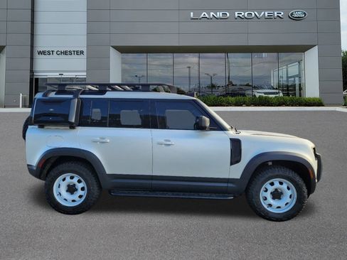 Used 2024 Land Rover Defender 110 S image 4