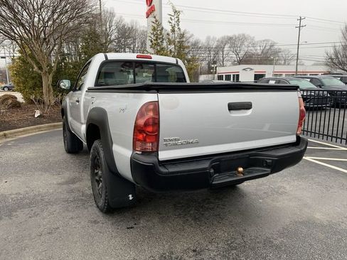Used 2012 Toyota Tacoma 4x4 Regular Cab image 6