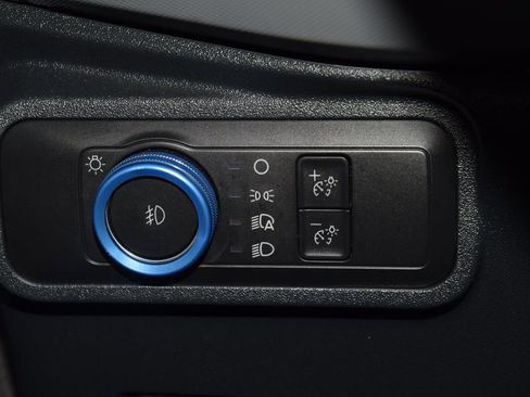 Used 2022 Ford Bronco Black Diamond w/ Sasquatch Package image 32