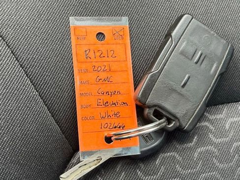 Used 2021 GMC Canyon Elevation w/ Driver Alert Package AWD/4WD image 12