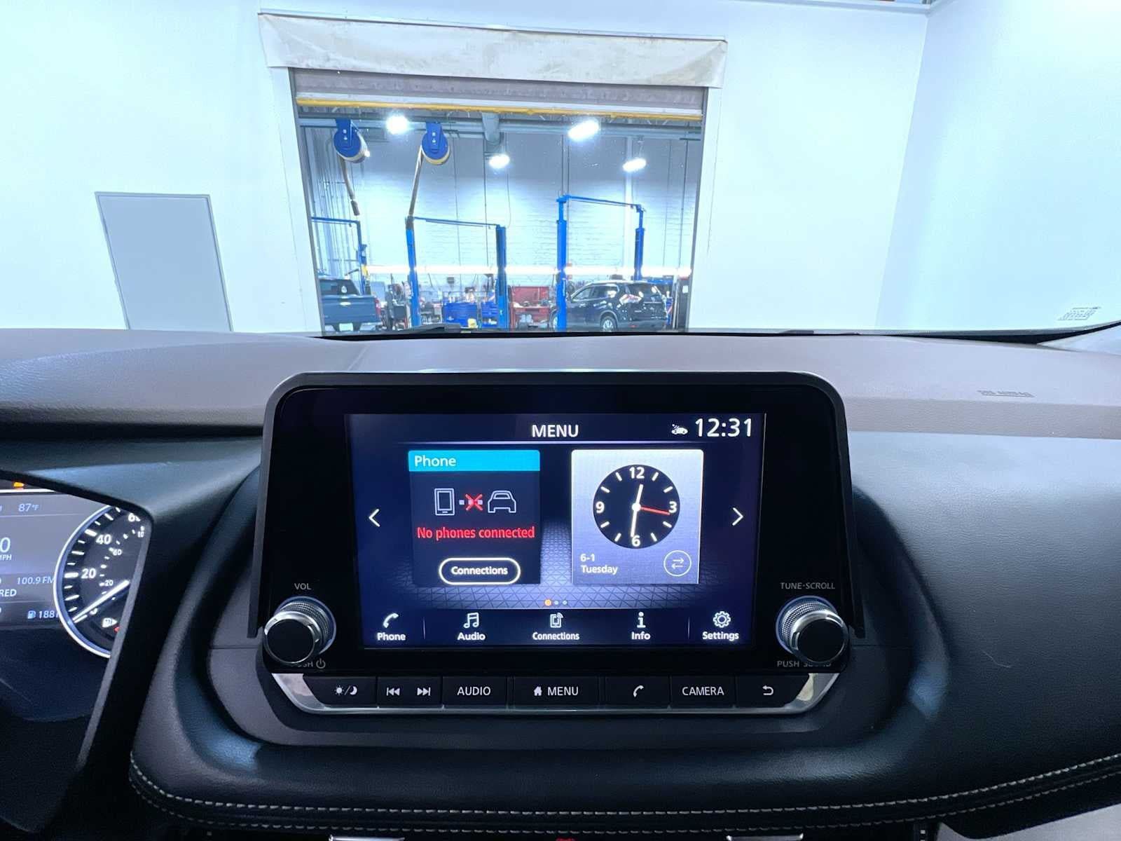 Used 2021 Nissan Rogue SV w/ Premium Package AWD/4WD image 25