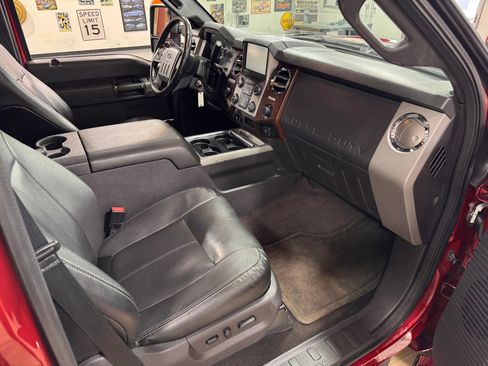 Used 2016 Ford F250 Lariat w/ Lariat Ultimate Package image 19