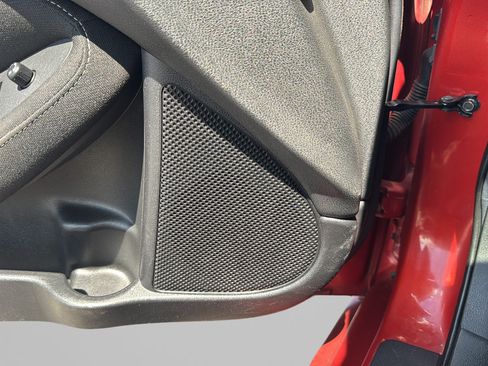 Used 2016 Nissan 370Z Coupe RWD image 21