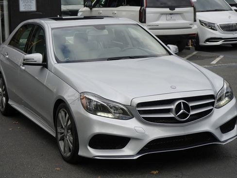 Used 2014 Mercedes-Benz E 350 Sedan image 5