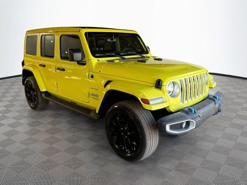 Certified 2022 Jeep Wrangler Unlimited Sahara w/ Cold Weather Group AWD/4WD image 4