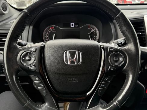 Used 2017 Honda Pilot Elite image 22