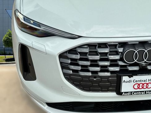 New 2025 Audi Q5 Premium Plus image 11