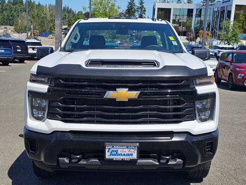 Used 2024 Chevrolet Silverado 3500 W/T AWD/4WD image 2