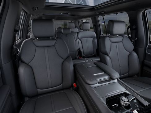 New 2026 Jeep Grand Wagoneer Limited image 16