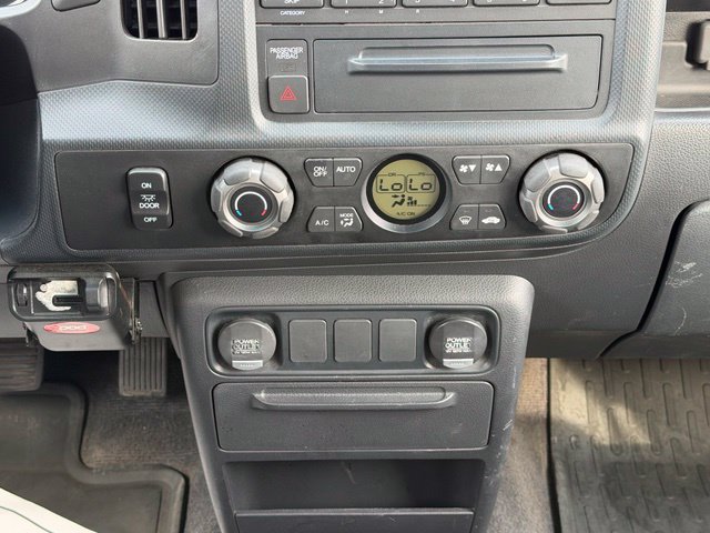 Used 2010 Honda Ridgeline RTS image 29