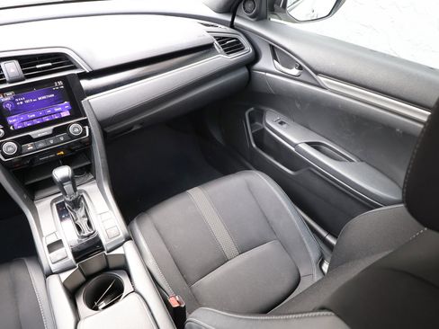 Used 2020 Honda Civic Sport image 17