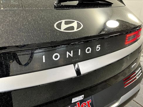 New 2026 Hyundai Ioniq 5 SEL AWD/4WD image 13