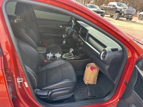 Used 2022 Kia Forte GT-Line image 17