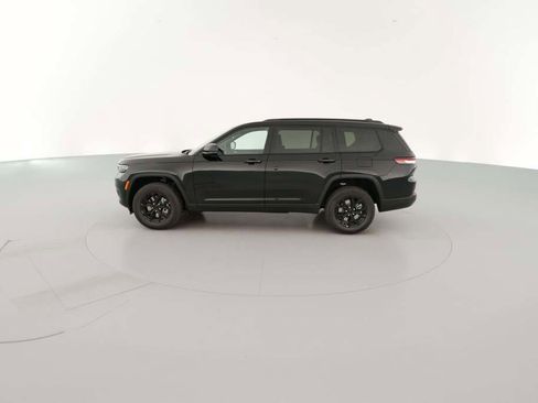 New 2025 Jeep Grand Cherokee L Laredo image 6