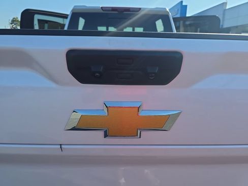 Used 2025 Chevrolet Silverado 2500 High Country w/ High Country Premium Package AWD/4WD image 14