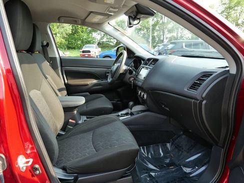 Used 2022 Mitsubishi Outlander Sport ES AWD/4WD image 8