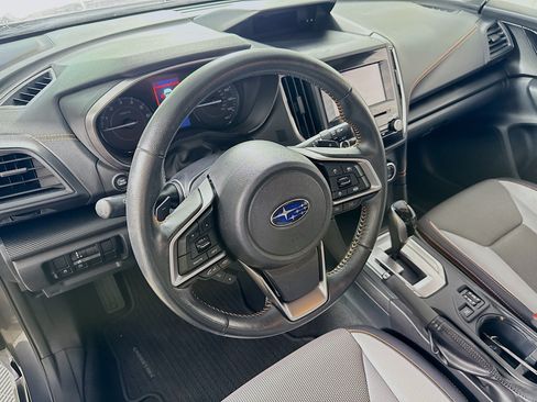 Used 2023 Subaru Crosstrek 2.0i Premium AWD/4WD image 11
