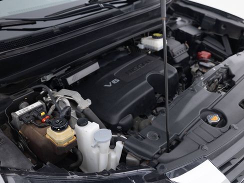 Used 2018 Nissan Pathfinder S AWD/4WD image 40