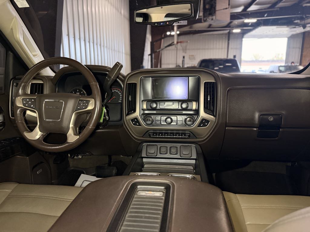 Used 2016 GMC Sierra 2500 Denali w/ Driver Alert Package AWD/4WD image 20