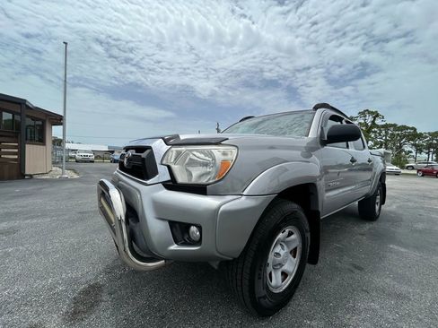 Used 2015 Toyota Tacoma PreRunner image 9