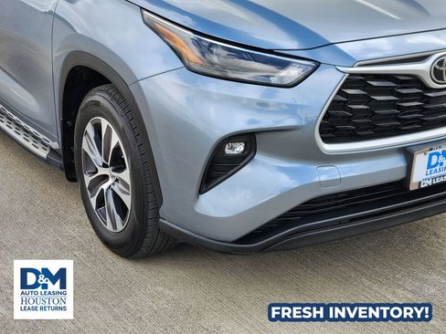 Used 2022 Toyota Highlander XLE image 11