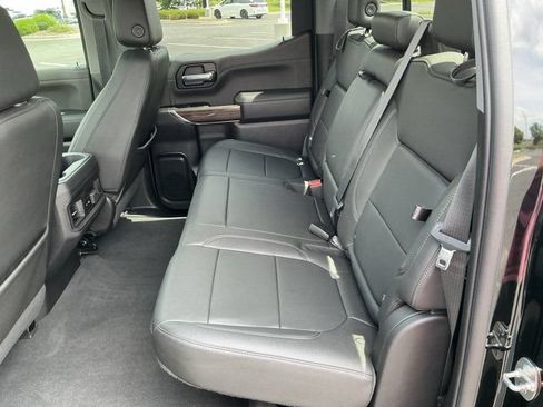 Used 2022 Chevrolet Silverado 1500 LT Trail Boss w/ LT Trail Boss Premium Package AWD/4WD image 14