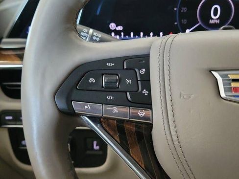 Certified 2023 Cadillac Escalade ESV Premium Luxury Platinum image 23