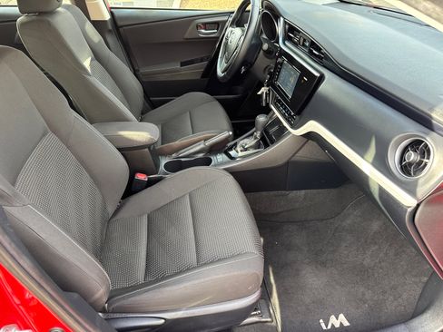 Certified 2018 Toyota Corolla iM image 16