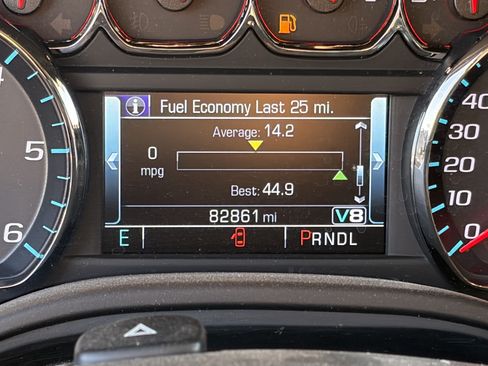 Used 2020 GMC Yukon XL SLT w/ Open Road Package AWD/4WD image 8