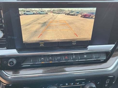 Used 2023 Chevrolet Silverado 1500 LT image 16