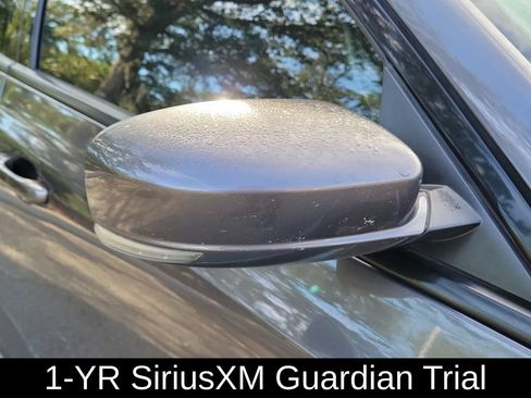 Used 2018 Chrysler 300 S w/ 300S Premium Group RWD image 11