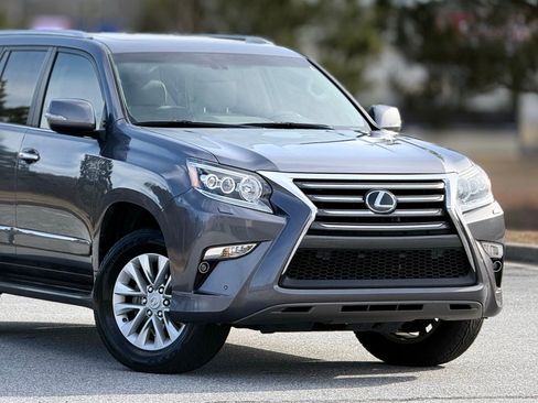 Used 2016 Lexus GX 460 w/ Premium Package image 47