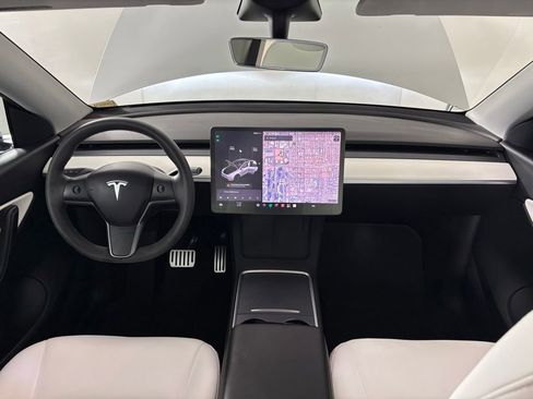 Used 2022 Tesla Model Y Long Range AWD/4WD image 27