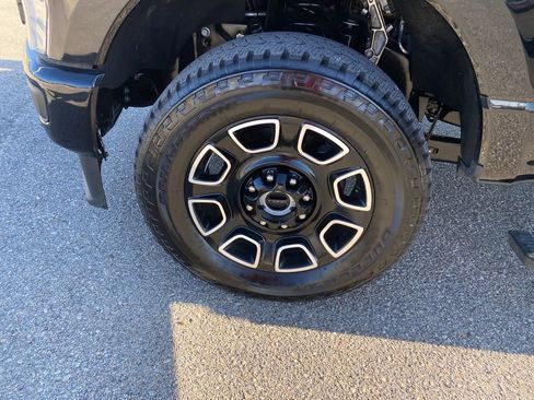 Used 2025 Ford F250 Platinum image 26