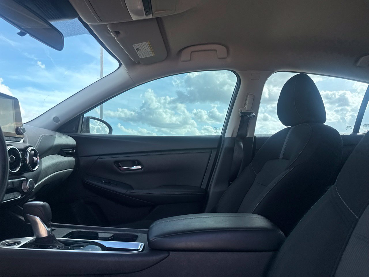Used 2025 Nissan Sentra SV w/ Trunk Package FWD image 44