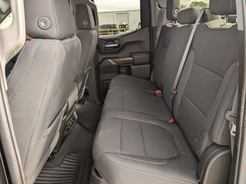 Used 2021 GMC Sierra 1500 SLE image 11