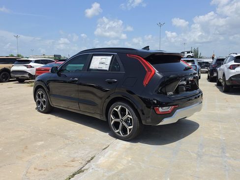 New 2026 Kia Niro SX Touring FWD image 6