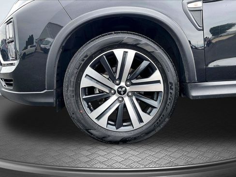 Used 2025 Mitsubishi Outlander Sport AWD image 10