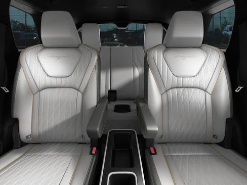 New 2026 INFINITI QX60 Autograph w/ Dark Cargo Package image 8