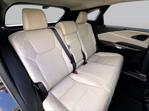 Used 2023 Lexus RX 350 w/ Accessory Package (K3) AWD/4WD image 17