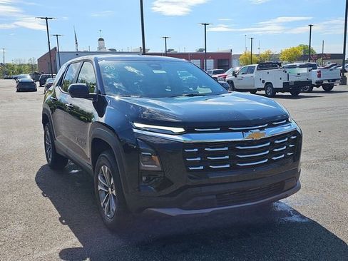 New 2026 Chevrolet Equinox LT w/ Convenience Package II AWD/4WD image 10