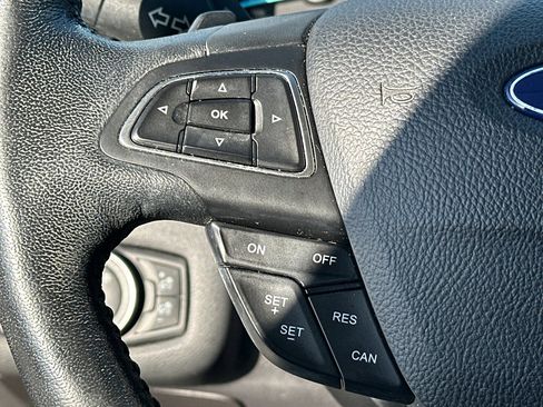 Used 2017 Ford Escape SE w/ Equipment Group 201A image 14