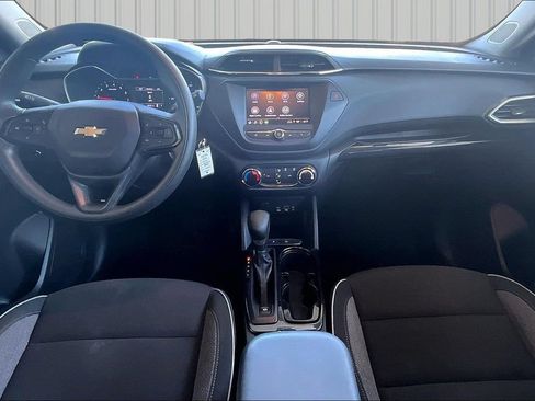 Used 2022 Chevrolet TrailBlazer LS FWD image 6