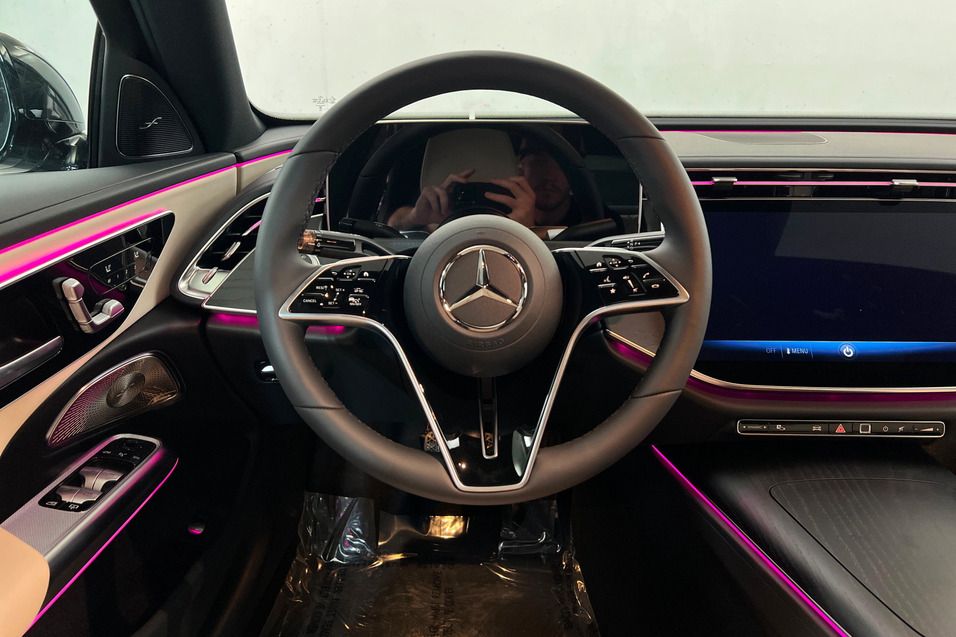 New 2026 Mercedes-Benz E 450 4MATIC Sedan image 12