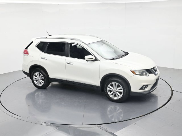 Used 2016 Nissan Rogue SV w/ SV Premium Package AWD/4WD image 42